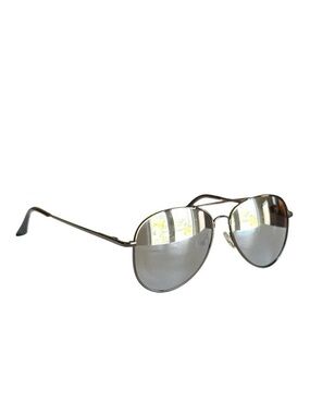 Classic Silver Aviator Sunglasses with Reflective Lenses